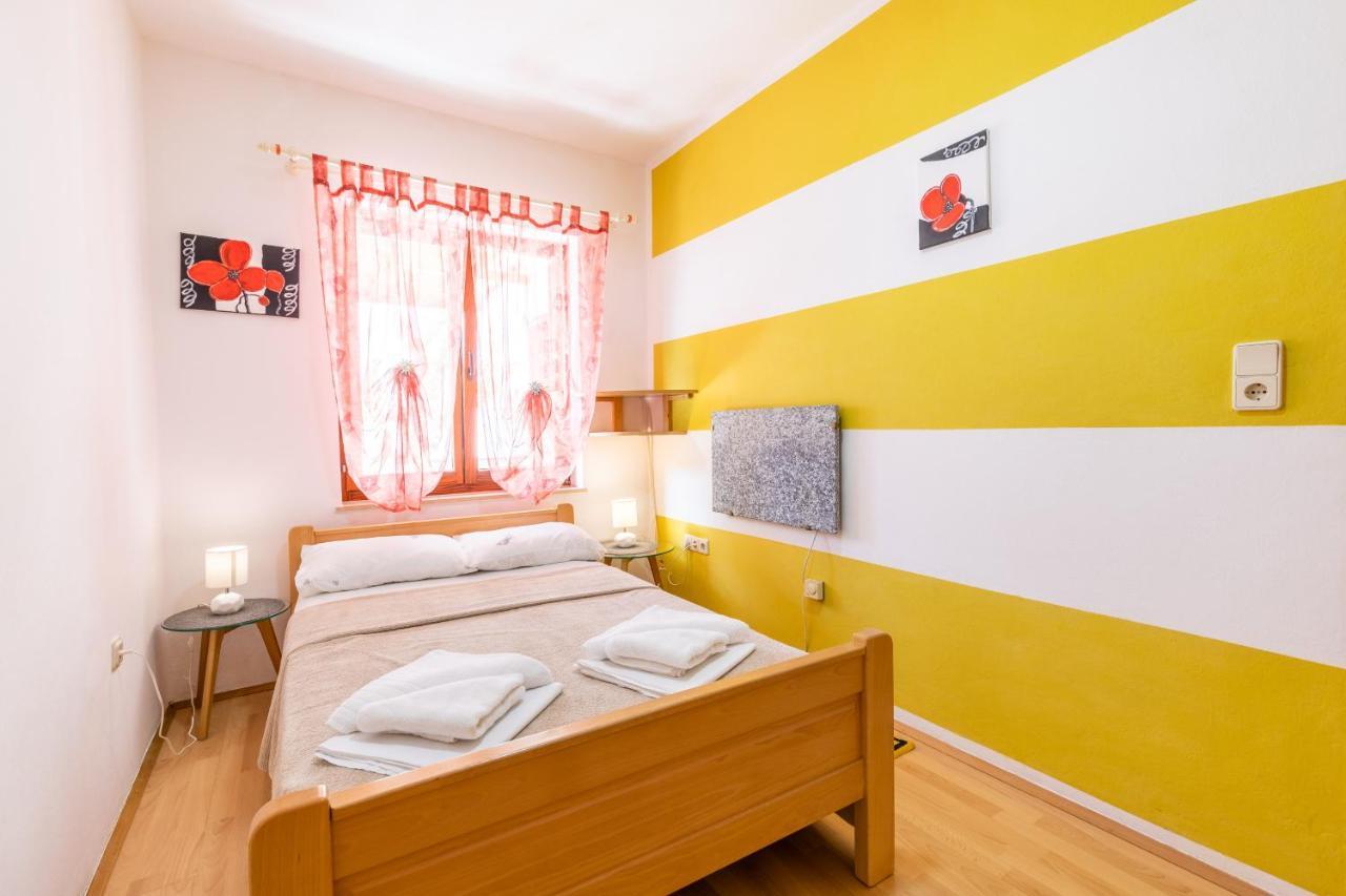 Apartman Lana Baška Exteriör bild