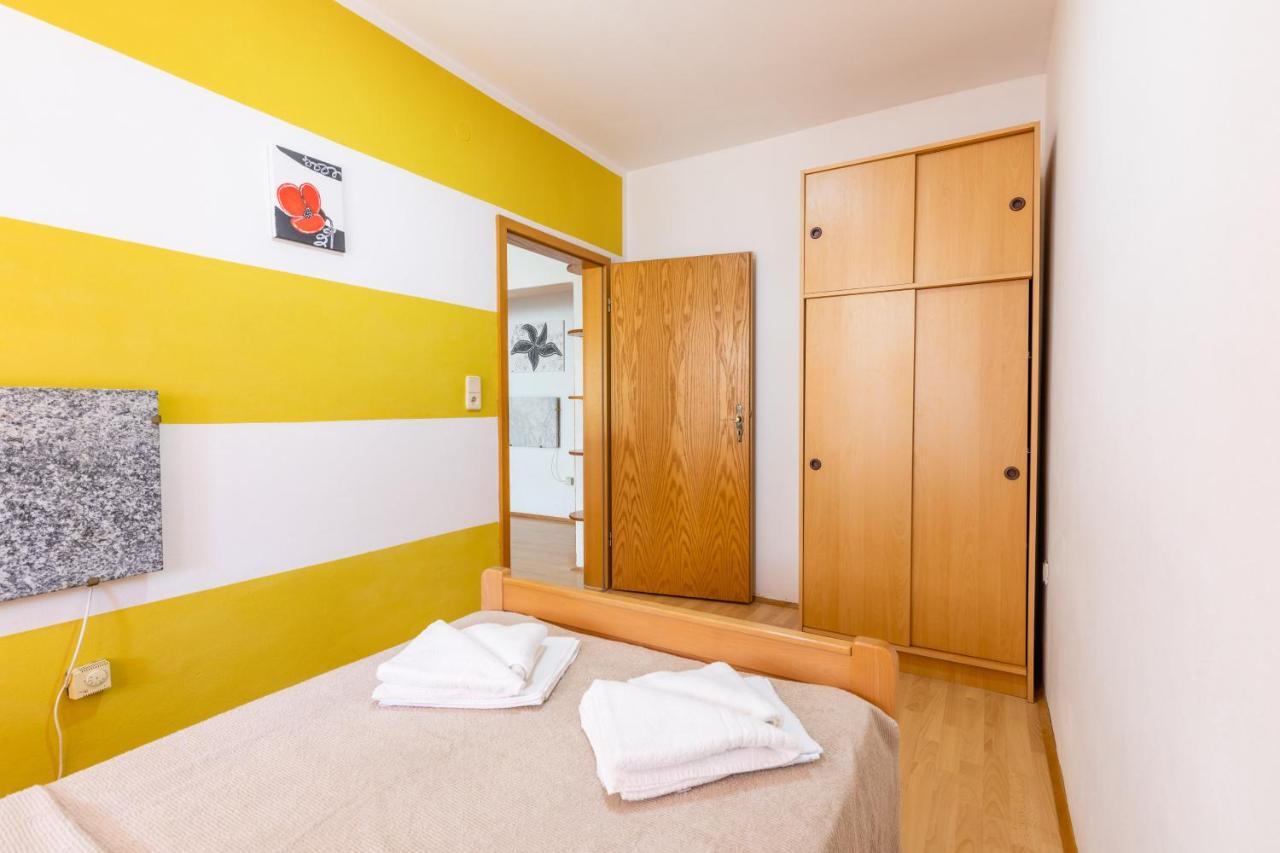 Apartman Lana Baška Exteriör bild
