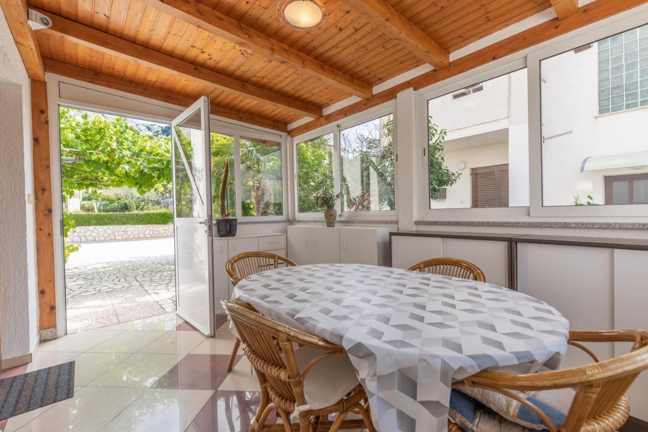 Apartman Lana Baška Exteriör bild
