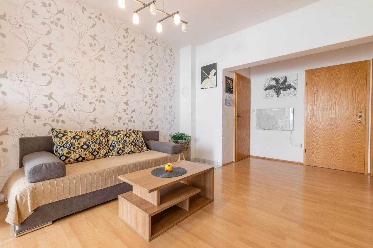 Apartman Lana Baška Exteriör bild