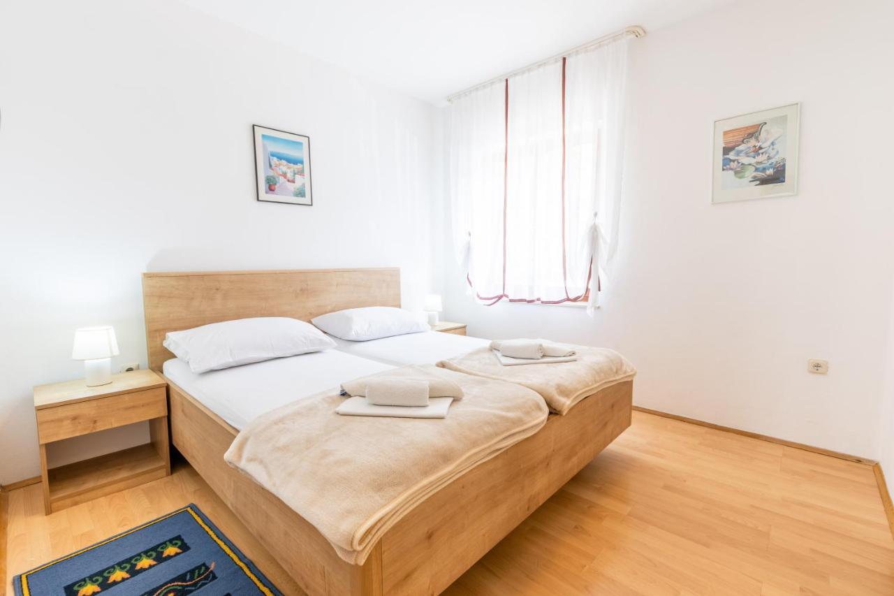 Apartman Lana Baška Exteriör bild