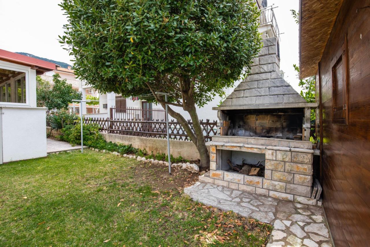 Apartman Lana Baška Exteriör bild