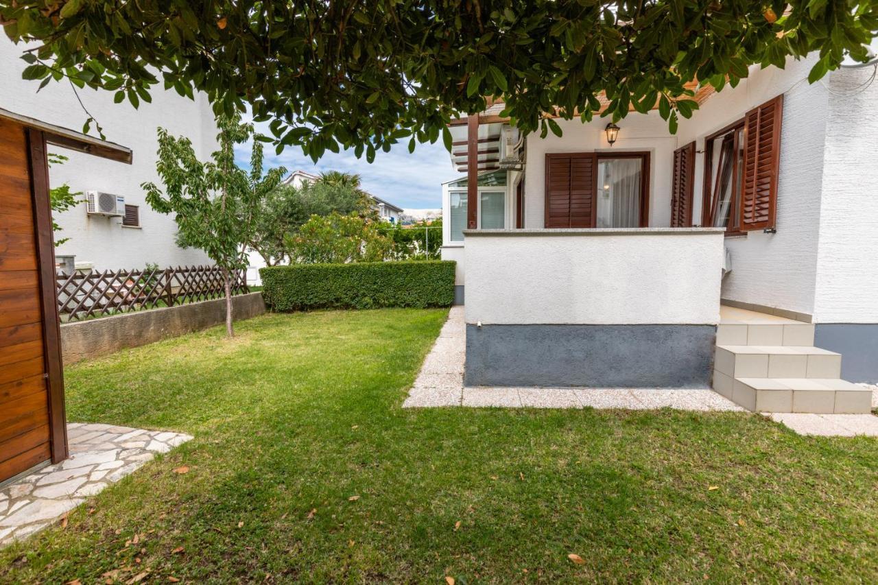 Apartman Lana Baška Exteriör bild